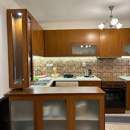 B&S Saranda Apartment Luaran gambar